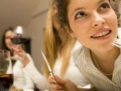 保胎的正确卧床姿势是怎么样的？